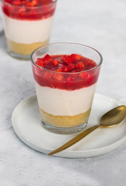 Peanut Butter & Jam Cheesecake